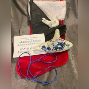 New in box! 12 hole Ocarina gift set
